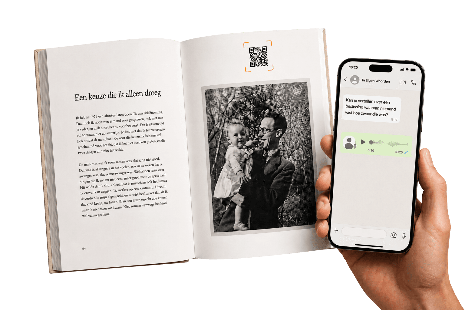 Het Familieverhalen-boek met een zwart-witfoto van een vader met dochter, naast een telefoon met een ingesproken WhatsApp-bericht